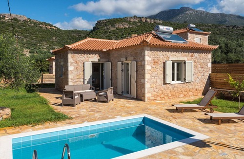 Lefktron Cabaña | Casa rural Villa Delilah con piscina privada