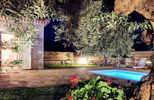 Lefktron Cabaña | Casa rural Villa Delilah con piscina privada