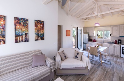 Lefktron Cabaña | Casa rural Villa Delilah con piscina privada