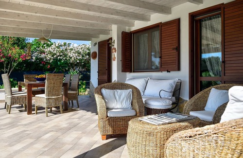 Costa Rei Villa | Villa 'Delle Agave' con vistas al mar, Wi-Fi y aire acondicionado