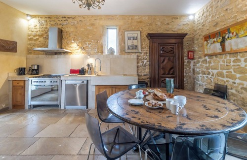 Domme Villa | Villa 'Demeure Au Coeur De La Nature' con piscina privada, terraza privada y Wi-Fi