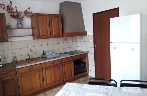 Oraison Casa | Villa des Chênes, Ombrage et Quiétude, à 5 min D'oraison et du lac de Baignade
