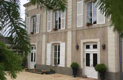 Thouars Cama Y Desayuno | Villa des Glycines