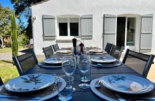 Bourgenay Villa | Villa des Pins - Piscine & proche de la plage