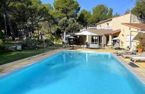 Lambesc Casa | Villa des Pins, beautiful family home, near Aix en Provence, 8 people