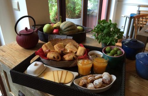 Collignon Cama Y Desayuno | Villa des Roses Voltaire