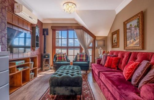 Gramado City Centre Apartamento | Villa Di Pietro 502 - Apto no coração de Gramado 400 metros Rua Coberta