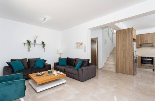 Pomos Villa | Villa Diana Seaside - Cuatro Habitaciones Villa, Capacidad 8