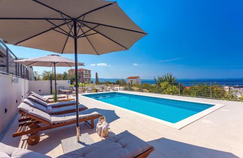 Podstrana Villa | Villa Diva with 7 bedrooms, heated pool, sauna and fun zone, sea views