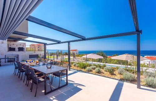 Podstrana Villa | Villa Diva with 7 bedrooms, heated pool, sauna and fun zone, sea views