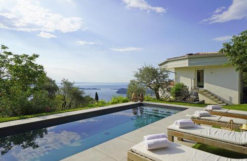 Salo Villa | Villa Dolce Bellezza