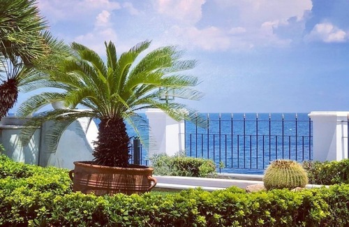 Egira Villa | Villa Dolphin - Casita frente al mar con piscina