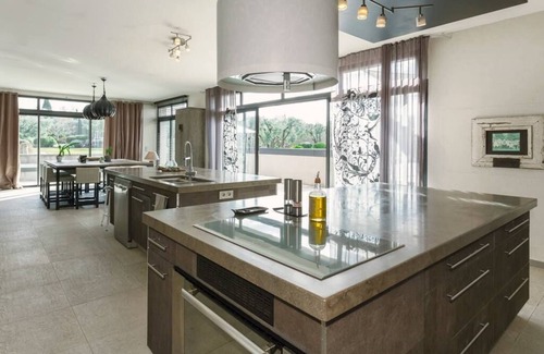 St.-Remy-de-Provence Villa | Villa Drossa, cerca del centro de la ciudad, vista de Alpilles, piscina de tenis en St Rémy de Pce