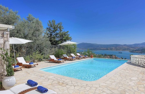 Katouna Villa | Villa Drepanou Bay - Villa de cuatro dormitorios, capacidad para 8