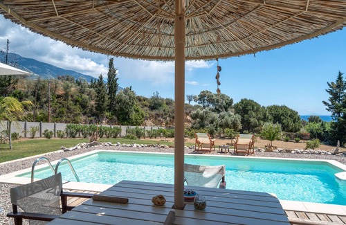 Karavados Villa | Villa 'Driftwood' con vistas al mar, Wi-Fi y aire acondicionado