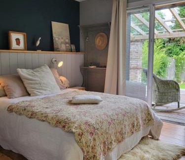 Saint Laurent de la Pree Cama Y Desayuno | Villa du Bois des Écureuils