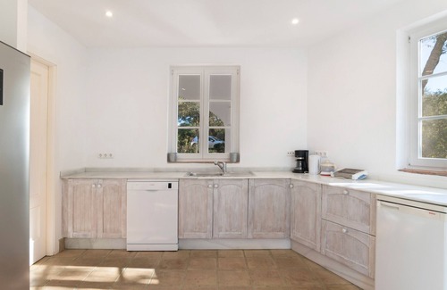 Benalup-Casas Vieja Casa | Villa 'Eagle' con piscina privada, Wi-Fi y aire acondicionado