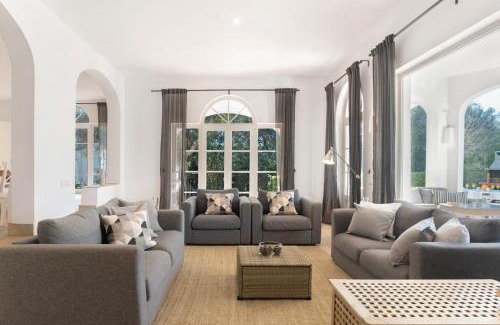 Benalup-Casas Vieja Casa | Villa Eagle