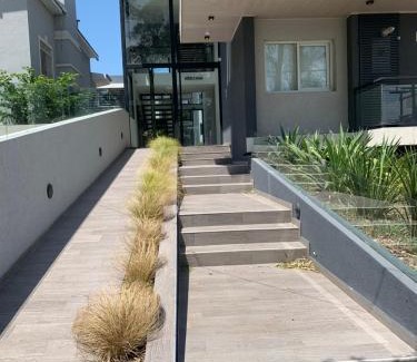La Falda Apartamento | Villa Edén Departamento 1 Dormitorio con Cochera