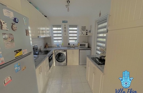 Oludeniz Villa | Villa Ekim de 4 dormitorios y 3 baños con piscina privada y wifi gratis.