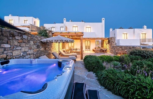 Tourlos Villa | Villa El Corazon Outdoor Jacuzzi Sea View 4BR