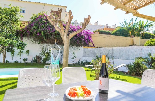 Torremolinos Villa | Villa El Ranchito - Superb modern villa perfect for couples or small groups