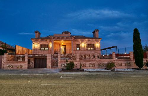Layos Villa | Villa El Rosal del Pozo