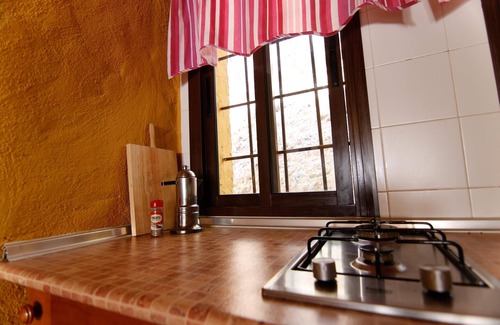 Pujerra Villa | Villa 'El Viejo Castaño 4' con vistas a la montaña, Wi-Fi y aire acondicionado