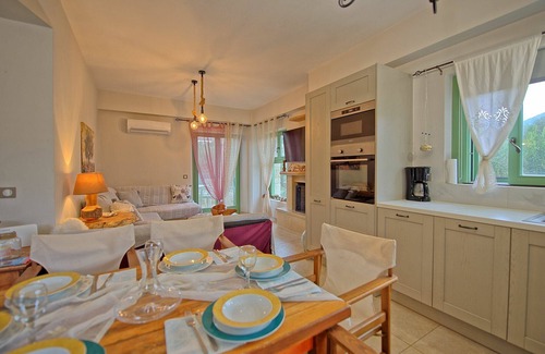 Almiros Beach Villa | Villa Elais - Vasilika Peritheias ,Ionian Islands