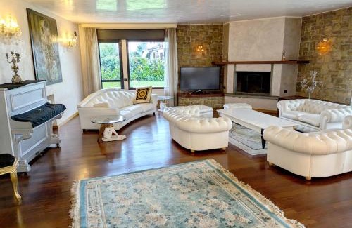 Dalmine Cama Y Desayuno | Villa Eleganza Milano Bergamo Airport