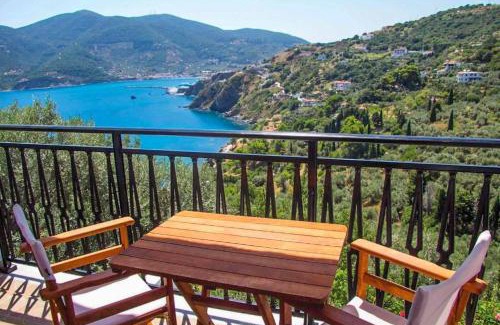 Skopelos Town Villa | Villa Elena Glysteri