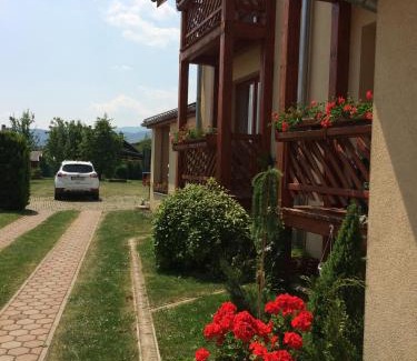 Smizany Casa | Villa Elena