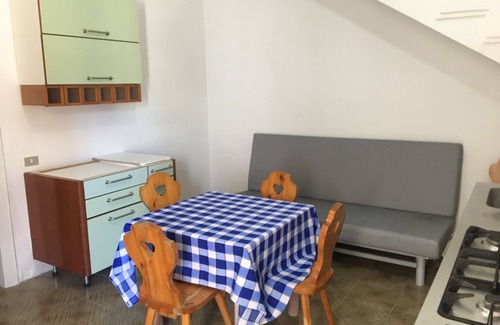 Porto Cesareo Villa | Villa elios. Estacionamiento frente a la propiedad.