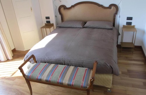 Castronno Cama Y Desayuno | Villa Emilia