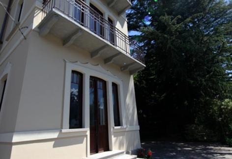 Prestinone Apartamento | Villa Emilia
