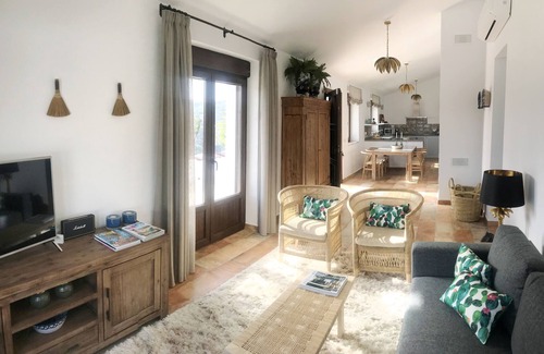 Competa Casa | Villa en Cómpeta con piscina e impresionantes vistas