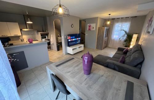 Greoux-les-Bains Casa | Villa en Provence 2 T3 jardin clos et SPA