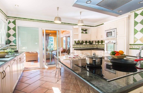 La Canuta Villa | Villa Encanto - PlusHolidays