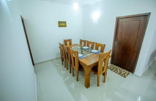 Thalapathpitiya Apartamento | Villa Enchanté - Apartment in Nugegoda 2BR