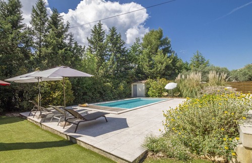 Orgon Villa | Villa Enzo - ¡Encantadora casa de vacaciones con piscina privada en Orgon!