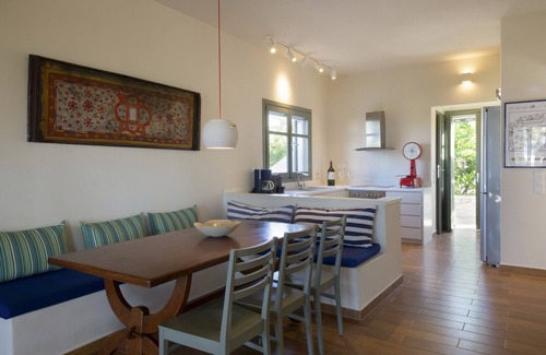 Paros Villa | Villa Erato · Villa ideal para 8 familias - Piscina, vistas al mar