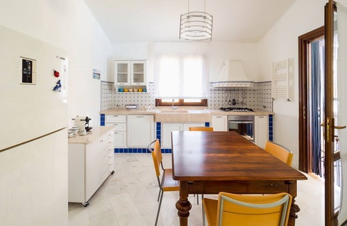 Custonaci Villa | Villa Erice - Tres Habitaciones Villa, Capacidad 6