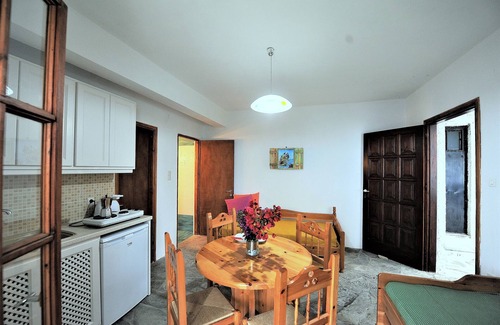Xanthi Region Villa | Villa Erika. Vista privilegiada sobre el mar Egeo. Acceso al mar desde el parque privado.