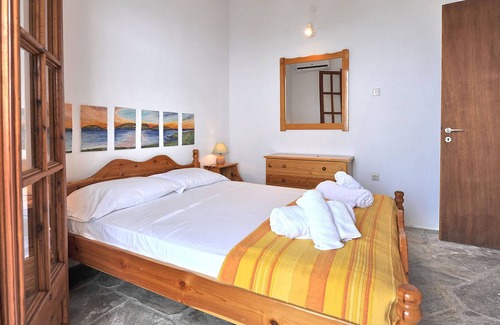 Xanthi Region Villa | ERIKA VERONICA +. Vista privilegiada sobre el mar Egeo. Acceso al mar desde el parque privado.