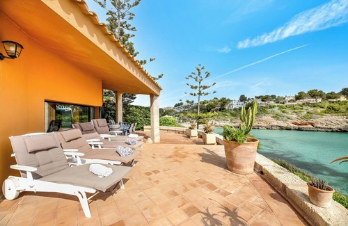 Cala Mandia Villa | Villa Es Mirador con vistas al mar, Wi-Fi, aire acondicionado, terraza y jardín