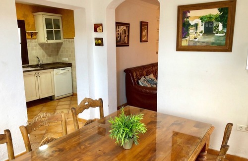 Los Gallos-Cerromolino Chalet De Esquí | Villa LURBERRI chalet exclusivo con piscina privada