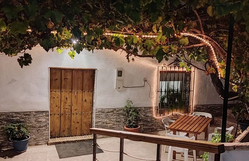 Alcaudete Cabaña | Villa Cuartelillos, te espera; disfrútala con tu familia o amigos.