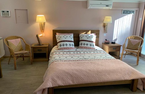 Valence Cama Y Desayuno | Villa Escandia