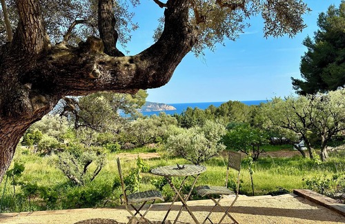 La Ciotat Villa | Villa Esden + Annexe | Sea view, swimming pool, absolute peace and quiet between countryside and coastline