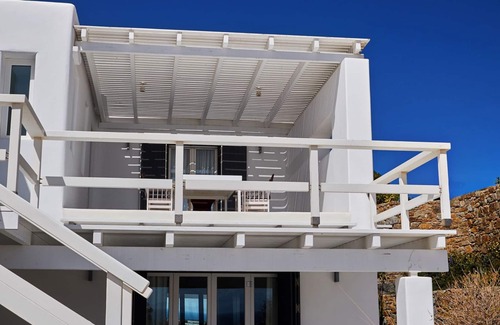 Elia Villa | Villa Etcetera